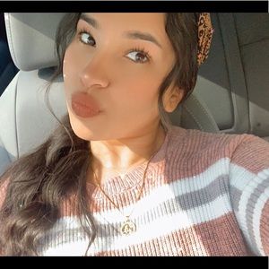 Meet your Posher, Lia